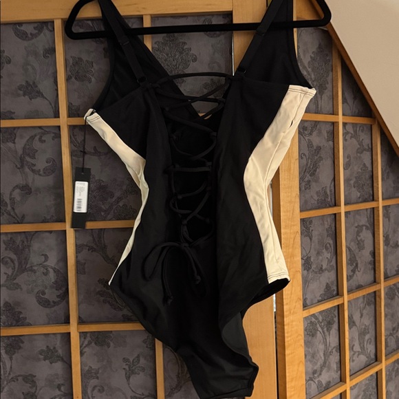 TA3 Plungey Contour Swimsuit Black/Oat L Regular/Long - Picture 5 of 5